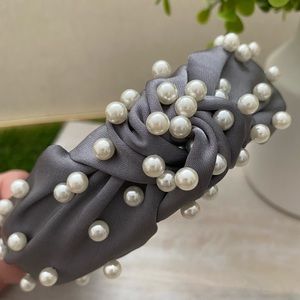 Knotted pearl head band (Brand new)